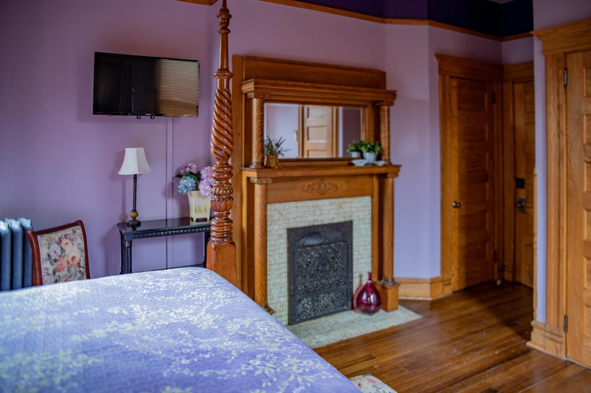 Elk River Hotel & Cafe Sutton Εξωτερικό φωτογραφία