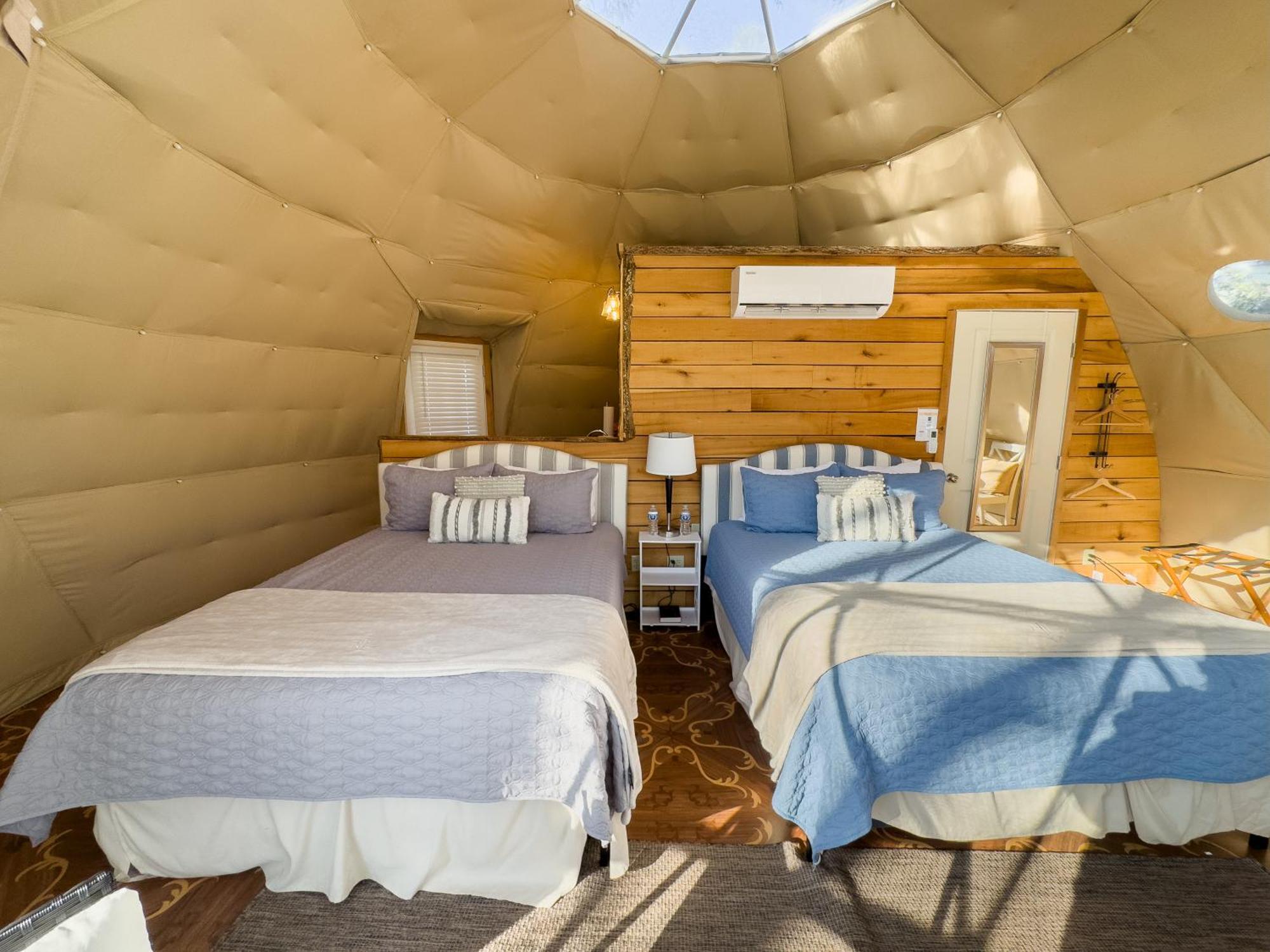 Elk River Hotel & Cafe Sutton Εξωτερικό φωτογραφία