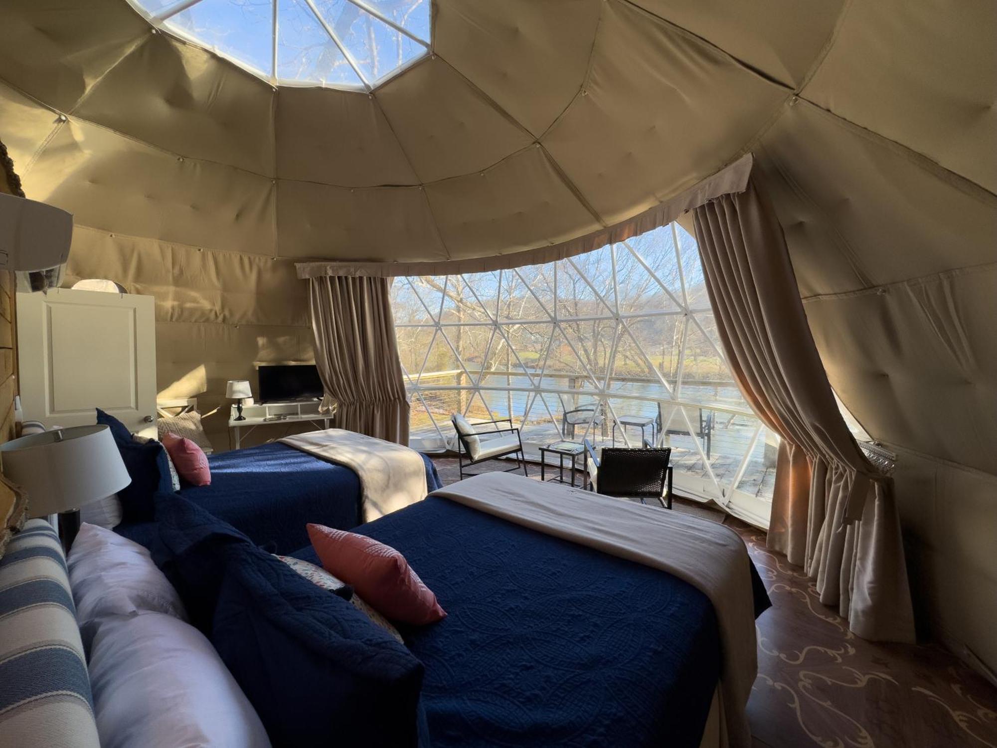 Elk River Hotel & Cafe Sutton Εξωτερικό φωτογραφία